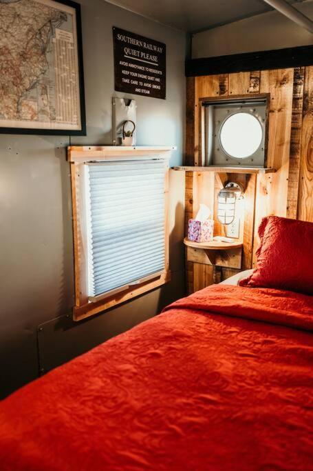 Bourbon Trail: Caboose On The Farm Villa Lawrenceburg Dış mekan fotoğraf